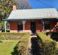 Redruth - 2 bedroom cottage situated in wandiligong - Mackay Tourism