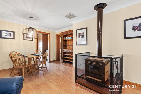 Reef & Vines Port Noarlunga - Mackay Tourism 3