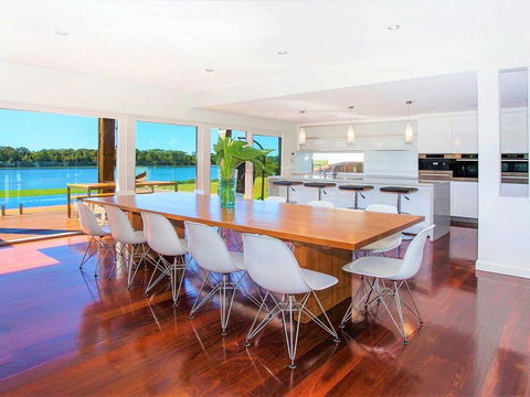 Reflections At Minnamurra - Mackay Tourism 0