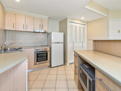 RESORT ON THE BEACH 7225 Dual Room - Mackay Tourism 2