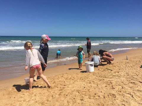 Restashore Beach House - Mackay Tourism 1