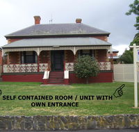 RJ's Bed  Breakfast - Mackay Tourism