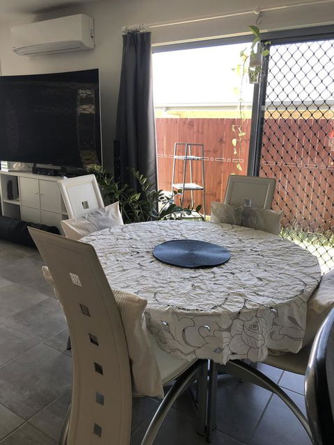 Room In Gold Coast - Mackay Tourism 2
