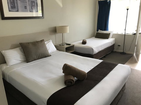 Rosebud Motel - Mackay Tourism 0