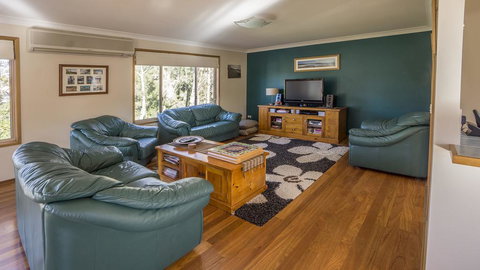 Rosemary Avenue 48 Bawley Point - Mackay Tourism 1