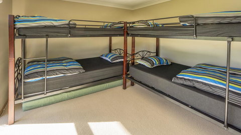 Rosemary Avenue 48 Bawley Point - Mackay Tourism 3