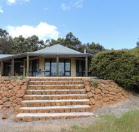 Rural Hideaway - Yallingup - Mackay Tourism