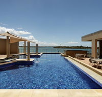 Rydges Hotel Port Macquarie - Mackay Tourism
