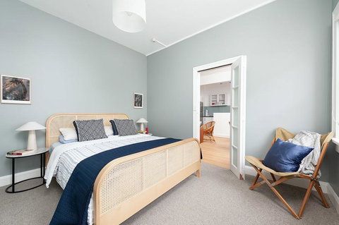 SALTY'S 2 BEDROOM BEACH HOME - Mackay Tourism 2