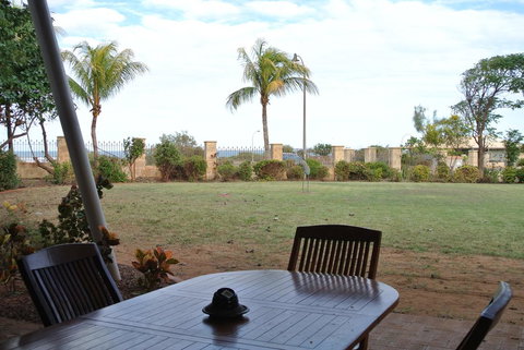 Samson Beach Chalets - Mackay Tourism 1