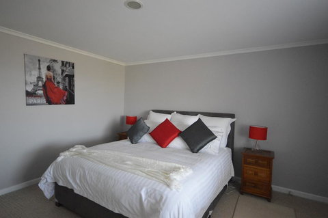 Sancerre Estate - Mackay Tourism 3