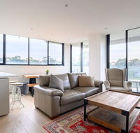 Sanctuary Resort-Style on the Banks of the Yarra - Mackay Tourism