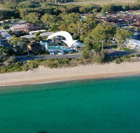 Sand Beach House - breathtaking view and amazing position directly opposite the beach - Mackay Tourism