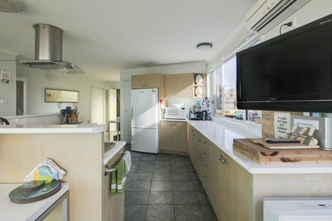 Sandy Cove - Mackay Tourism 2