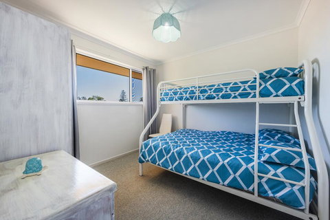 Sandy Feet - Mackay Tourism 1