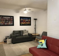 Santa Monica Apartment - Mackay Tourism