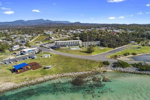 Scamander Beach Resort - Mackay Tourism 3