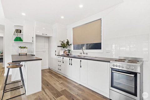 Sea Le Vie - Mackay Tourism 2