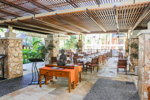 Sea Temple 220 Queen Spa Studio Beachfront Resort - Mackay Tourism 1