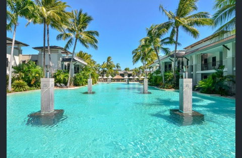 Sea Temple Port Douglas Swim Out Two Bathrooms - Direct Pool Access - Mackay Tourism 1