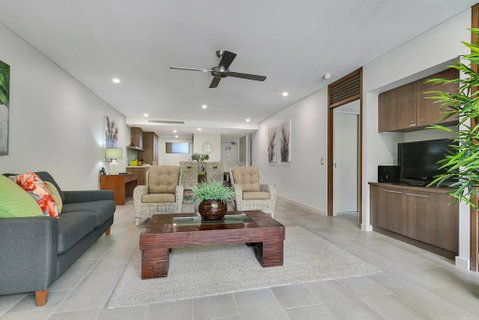 Sea Temple Private Apartments - Mackay Tourism 2