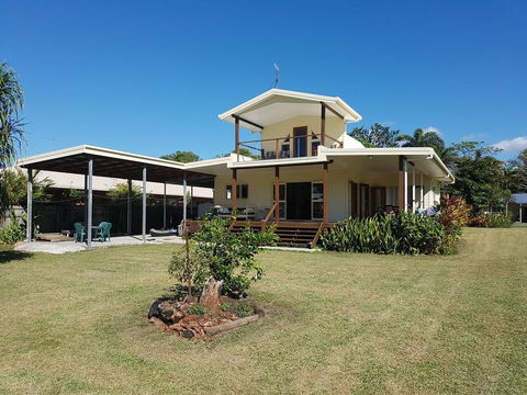 Seafarer Cottage - Mackay Tourism 0