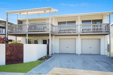 Seascape - Lennox Head - Mackay Tourism 0