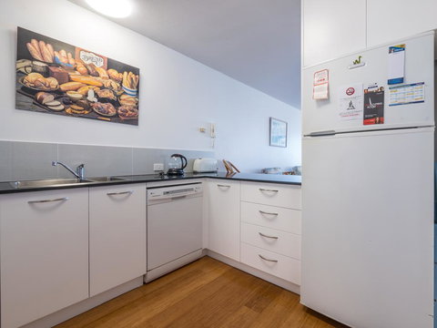 Seaspray U4, 21 Warne Tce - Mackay Tourism 2