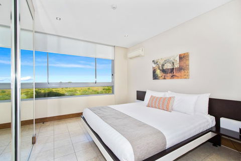 Self Contained 2 Bed Luxury Apartment - Mackay Tourism 1