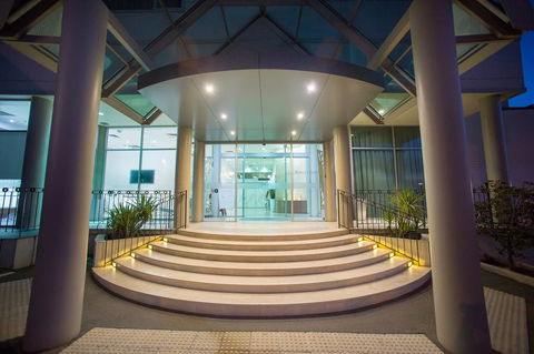 Sfera's Park Suites & Convention Centre - Mackay Tourism 0