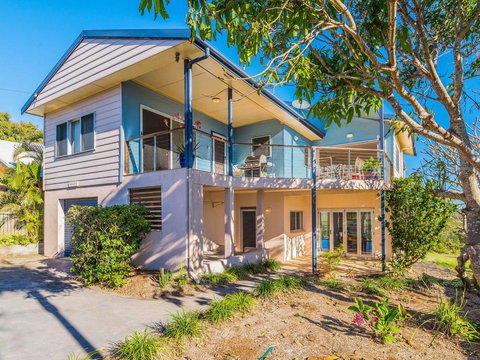 Shelleys 21 Pacific Street - Mackay Tourism 1