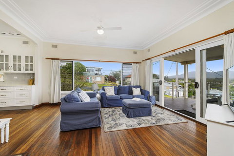 Shellseekers, 4 Hodgson Street - Mackay Tourism 2