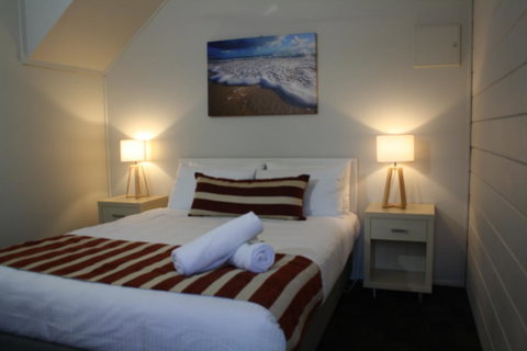 Shelly Beach Holiday Park - Mackay Tourism 1