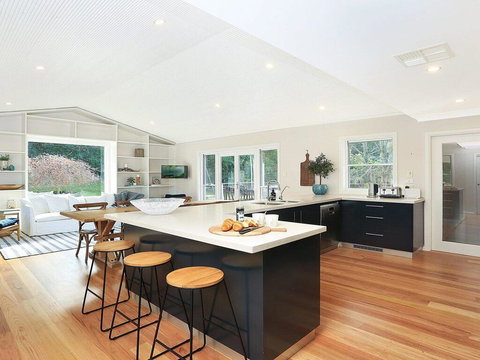 Shepherd's Lea - The Best Of Town And Country! - Mackay Tourism 1