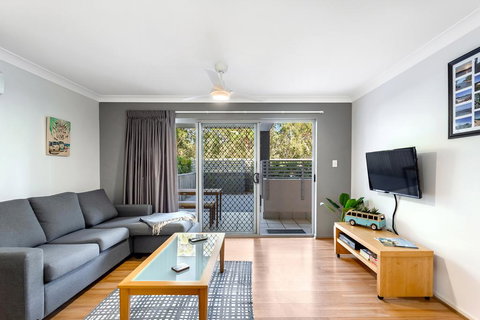 Shoal Bay Beach Apartments, 6/2 Shoal Bay Road - Mackay Tourism 1