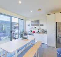 Shore to Relax - Family or Corporate Bookings Only - Mackay Tourism