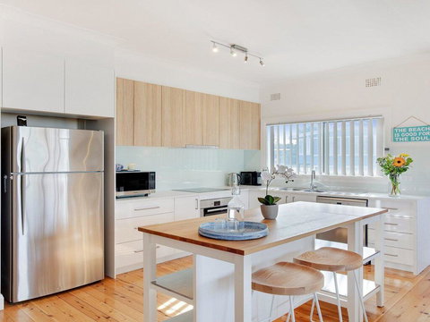 Sienna By The Sea - Spacious Coastal Getaway - Mackay Tourism 2