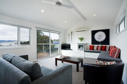 Silvermist, 17 Poley Cow Lane - Mackay Tourism 0