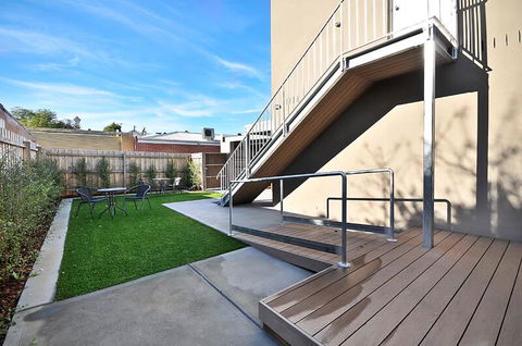 Single Room W/ Private Bathroom In Brunswick! - Mackay Tourism 1