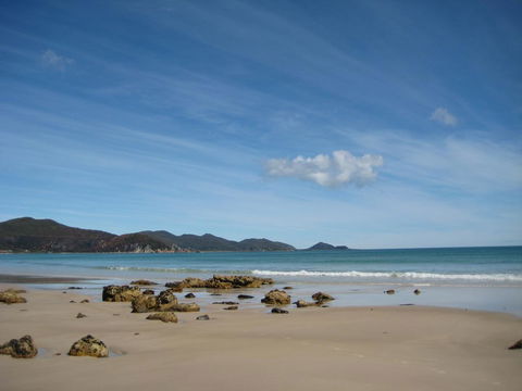 Sisters Beach House - Mackay Tourism 0