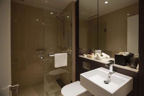 SKYE Suites Green Square - Mackay Tourism 0