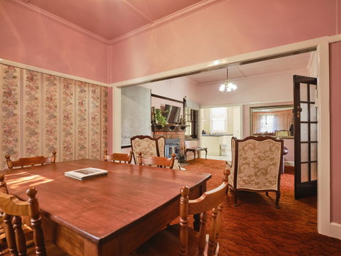 Skymirror Cottage - Mackay Tourism 3