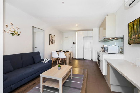 Sleek City Haven With Pool And Gym Access - Mackay Tourism 0