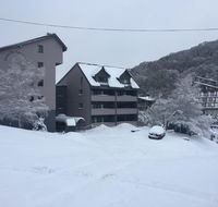 Snow Ski Apartments 27 - Mackay Tourism