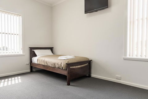 Somerset Hotel - Mackay Tourism 3