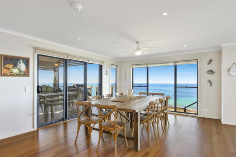South Pacific Crescent 75, Ulladulla - Mackay Tourism 1