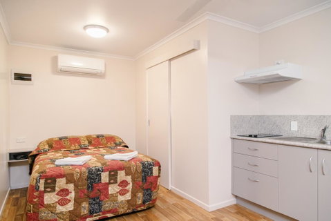 Southside Holiday Village - Mackay Tourism 1