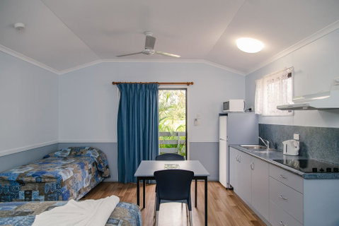 Southside Holiday Village - Mackay Tourism 0