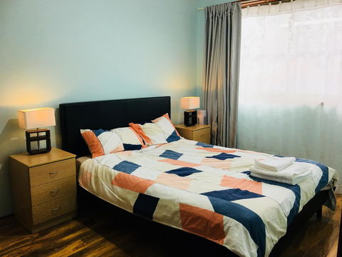 Spacious Townhouse In Wollongong - Mackay Tourism 0