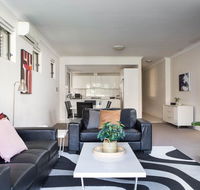 Spacious Two-Bedroom Apartment near Hospital - Mackay Tourism